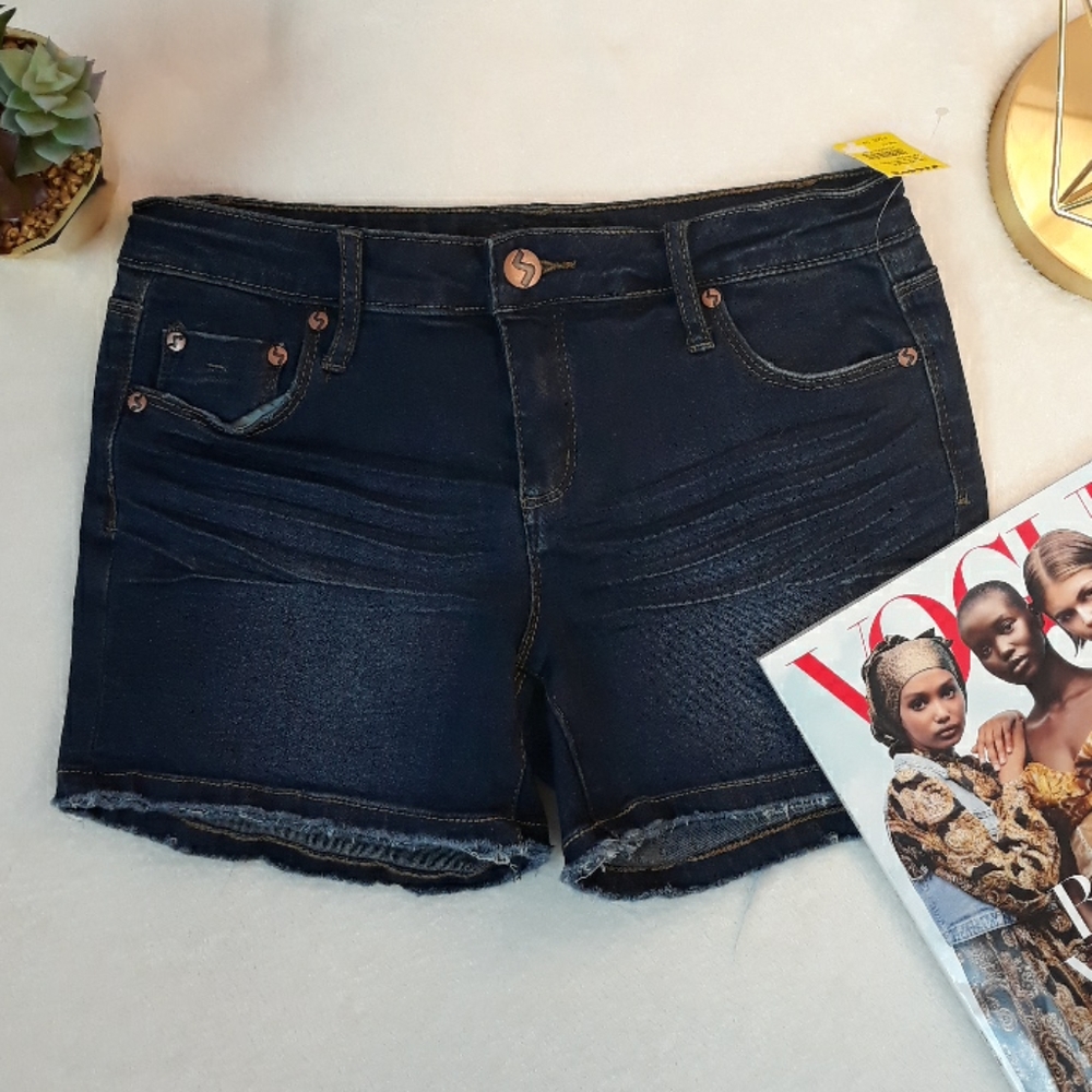 NWT Tillys Dark Denim Shorts